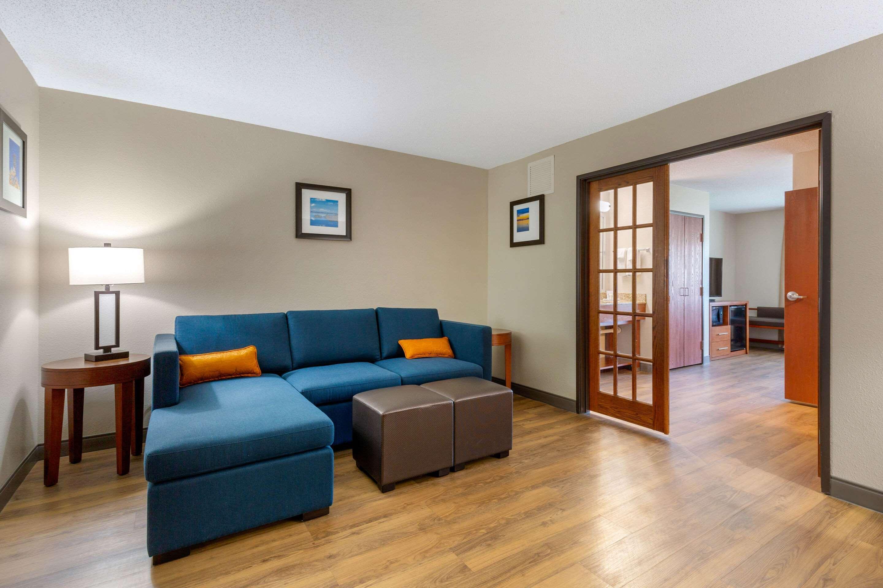 Hotel Comfort &