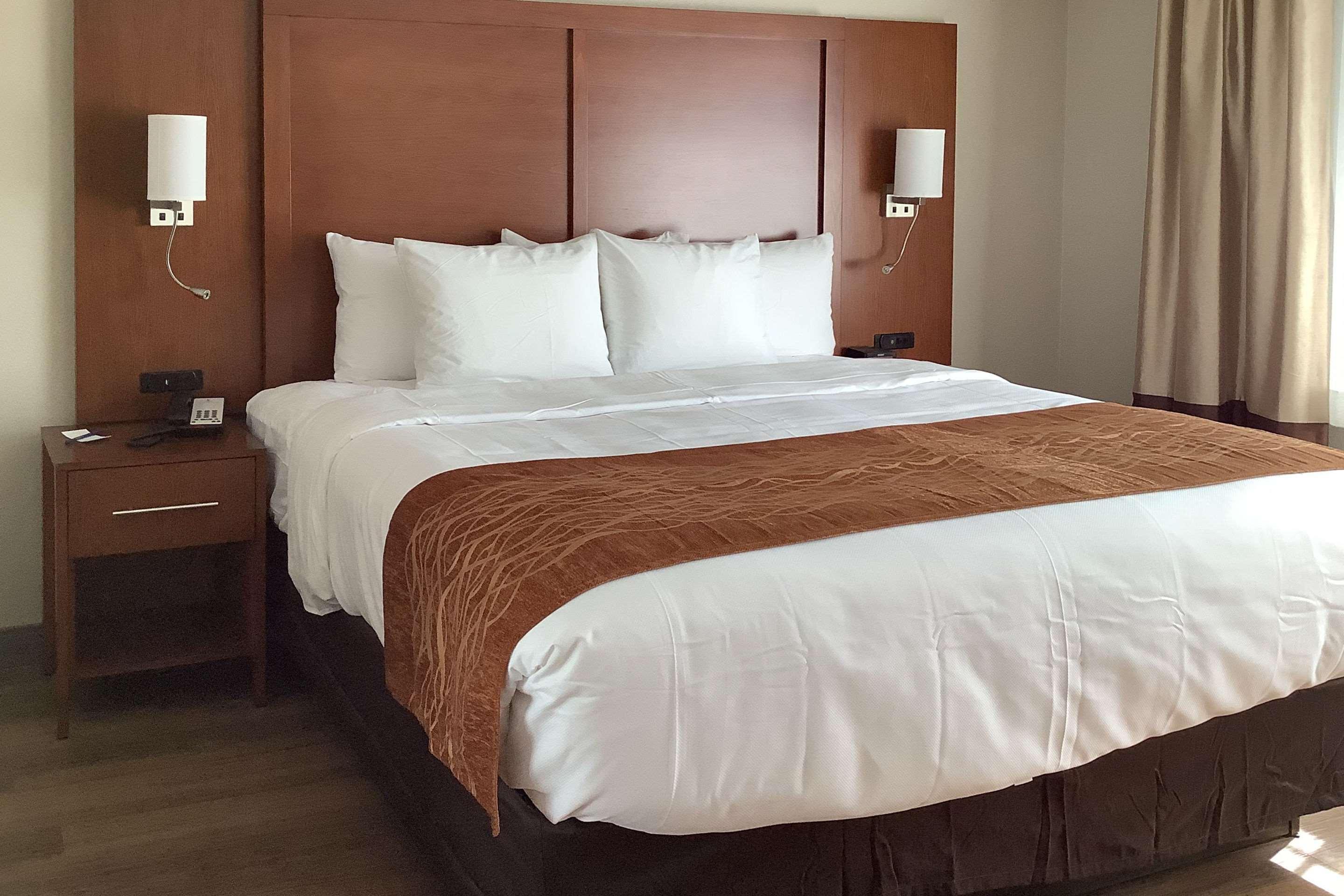 Hotel Comfort & Milford