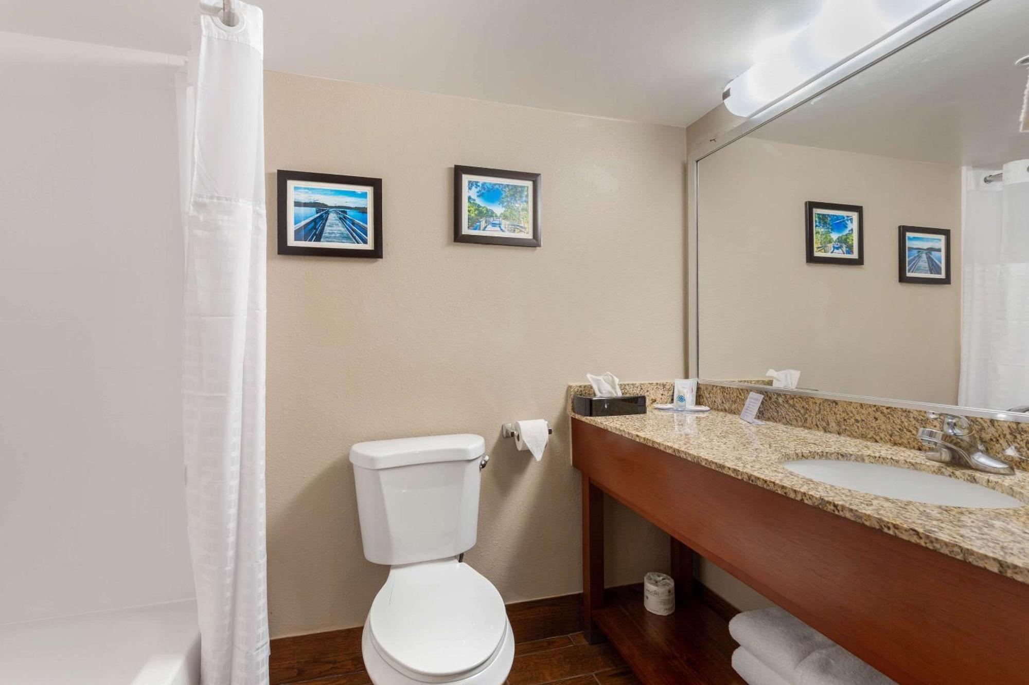 Comfort & Hotel Milford