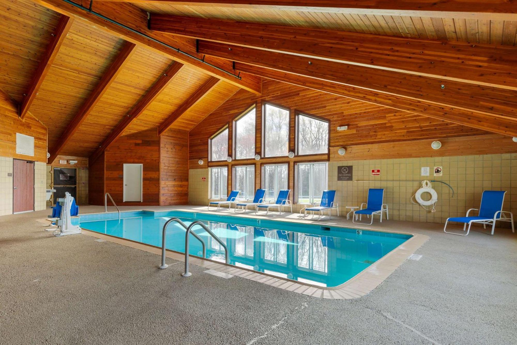 Hotel Comfort & Milford